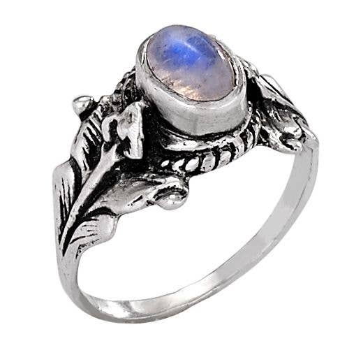 Silverring med oval Månsten