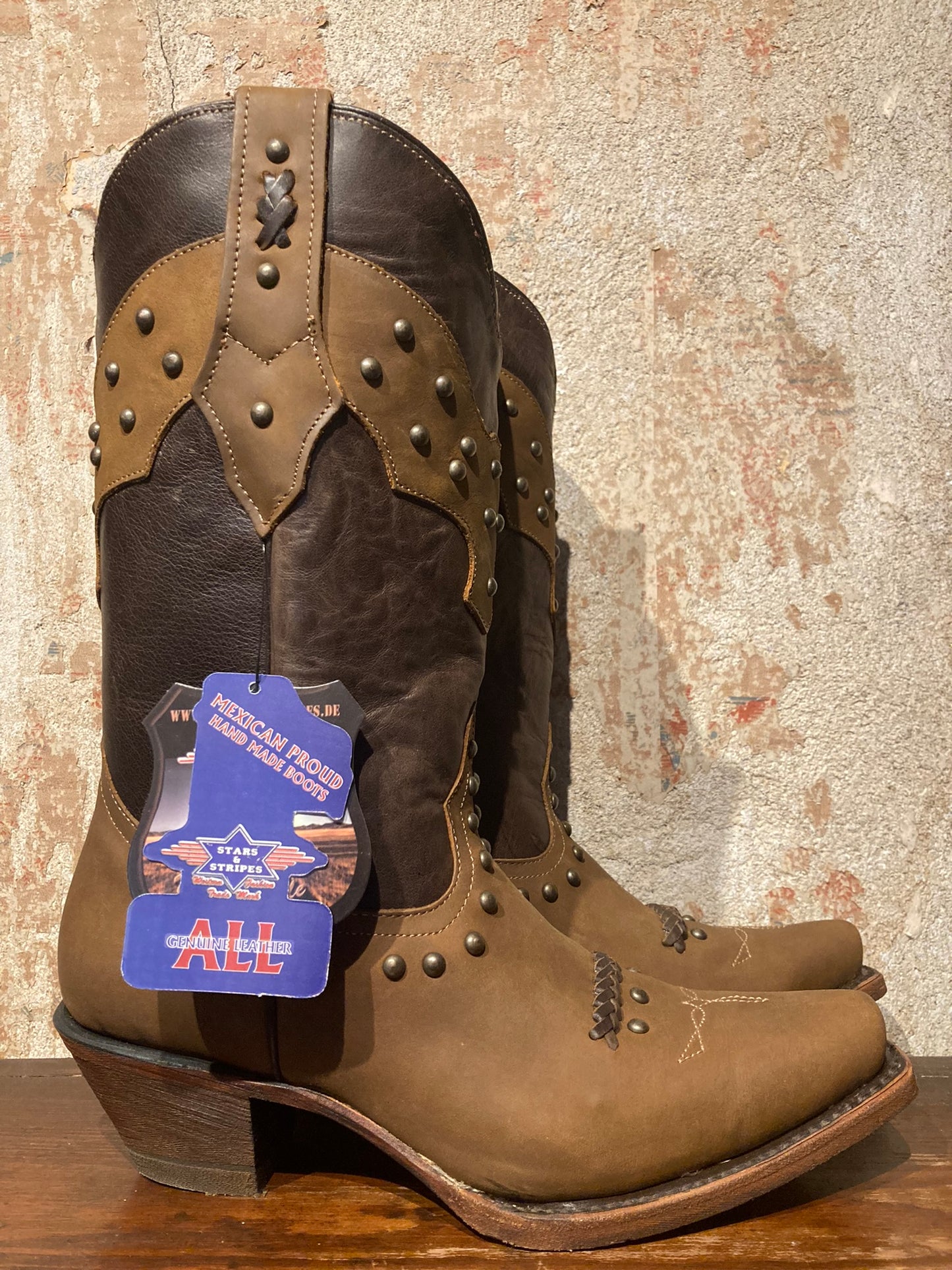 Westernboots Dam WBL-27