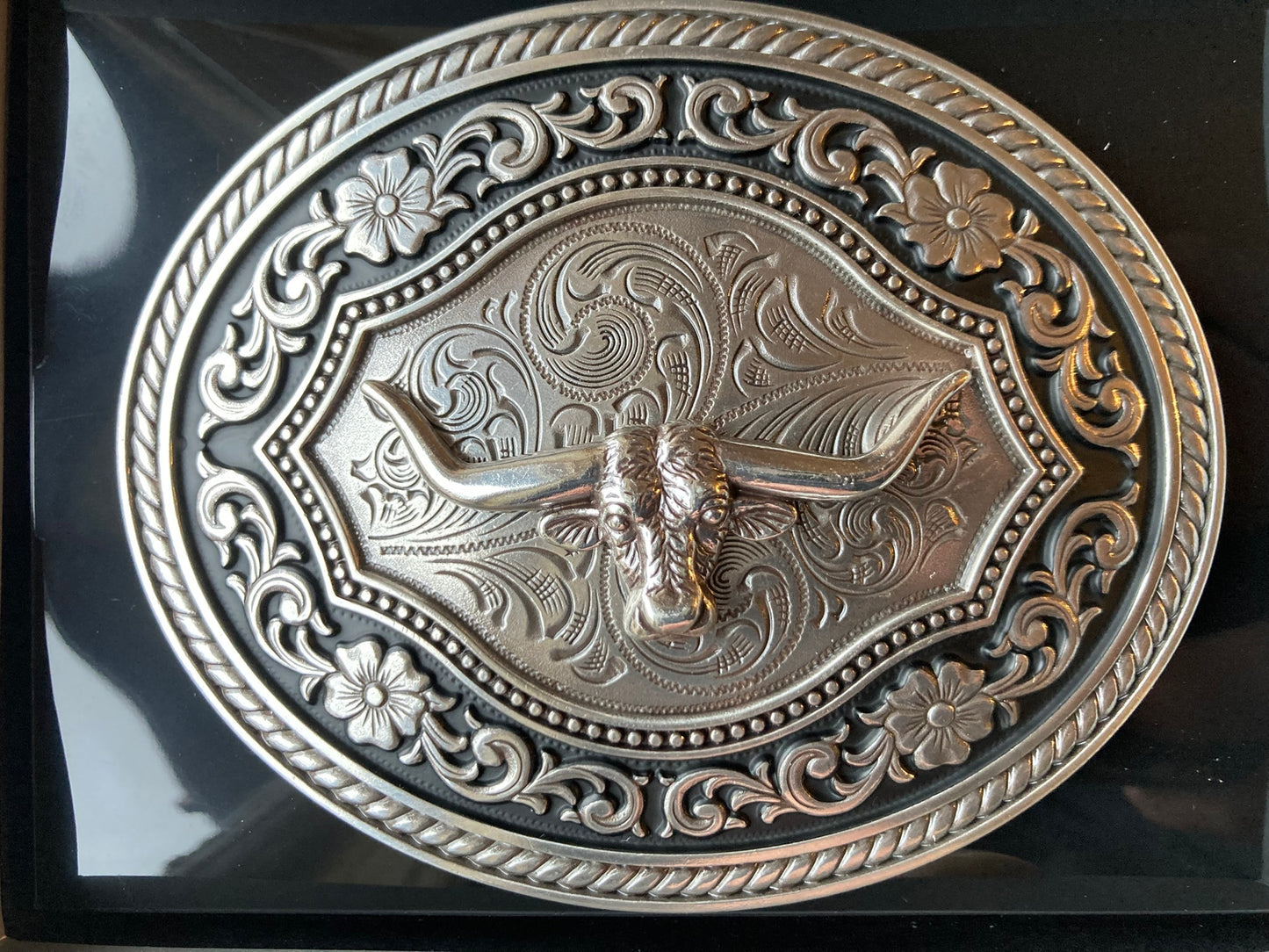 Bältesspänne Longhorn oval