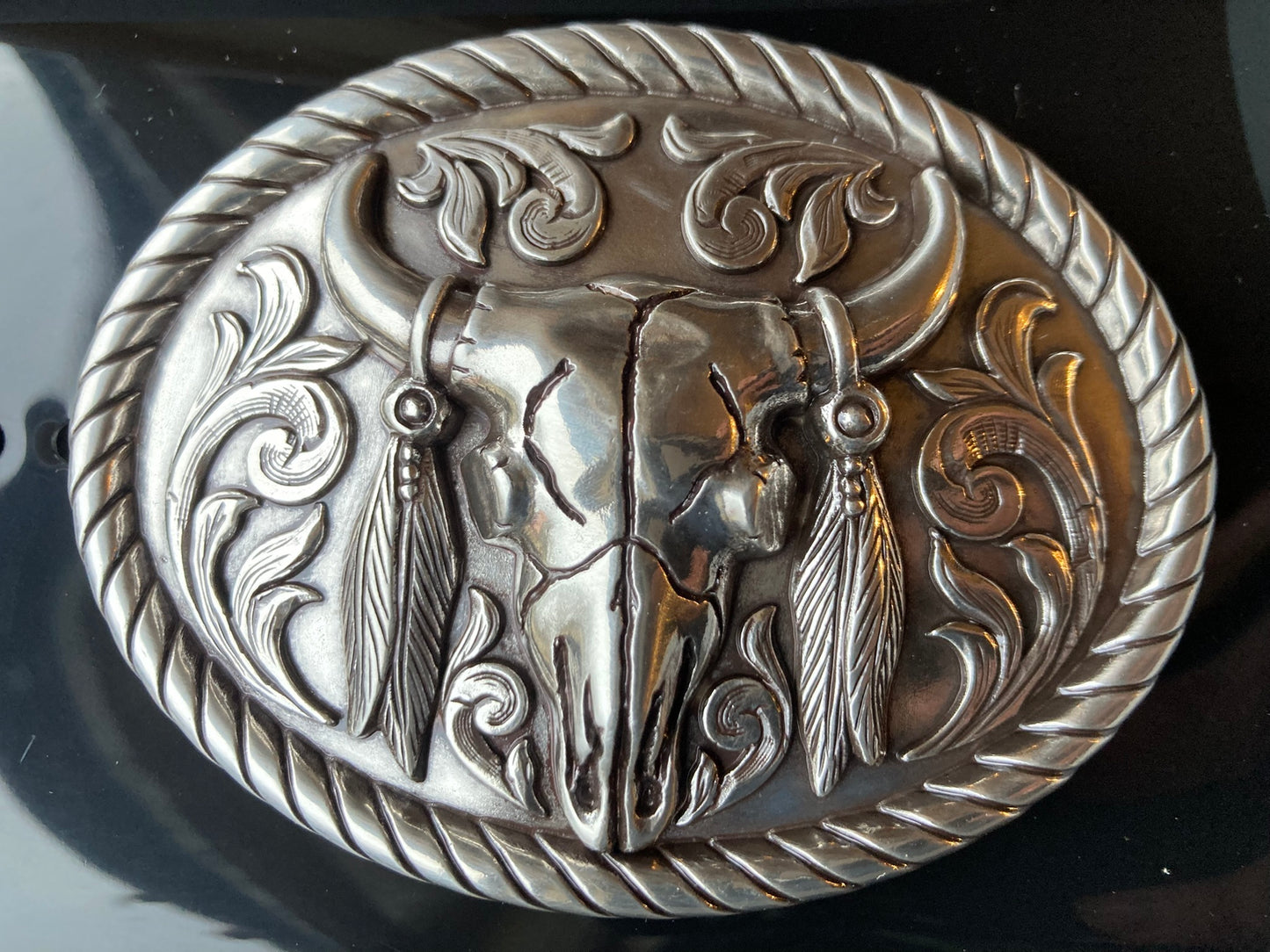 Bältesspänne bison med fjädrar