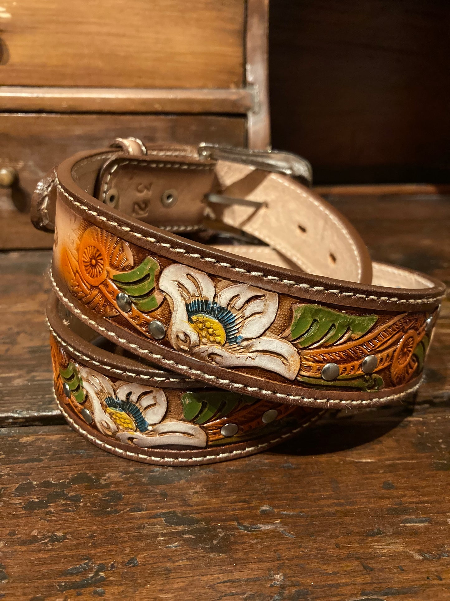 Westernbälte läder brunt med målat mönster