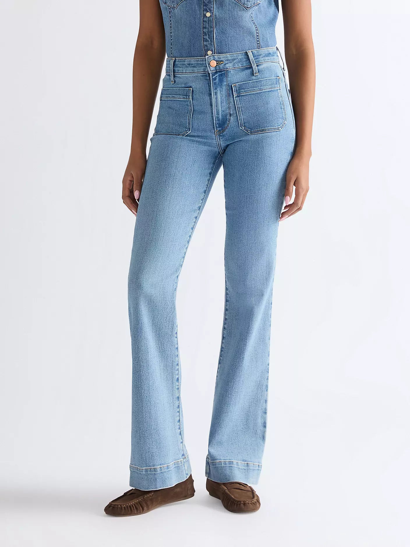 Wrangler Flare Jean Velvet Sky