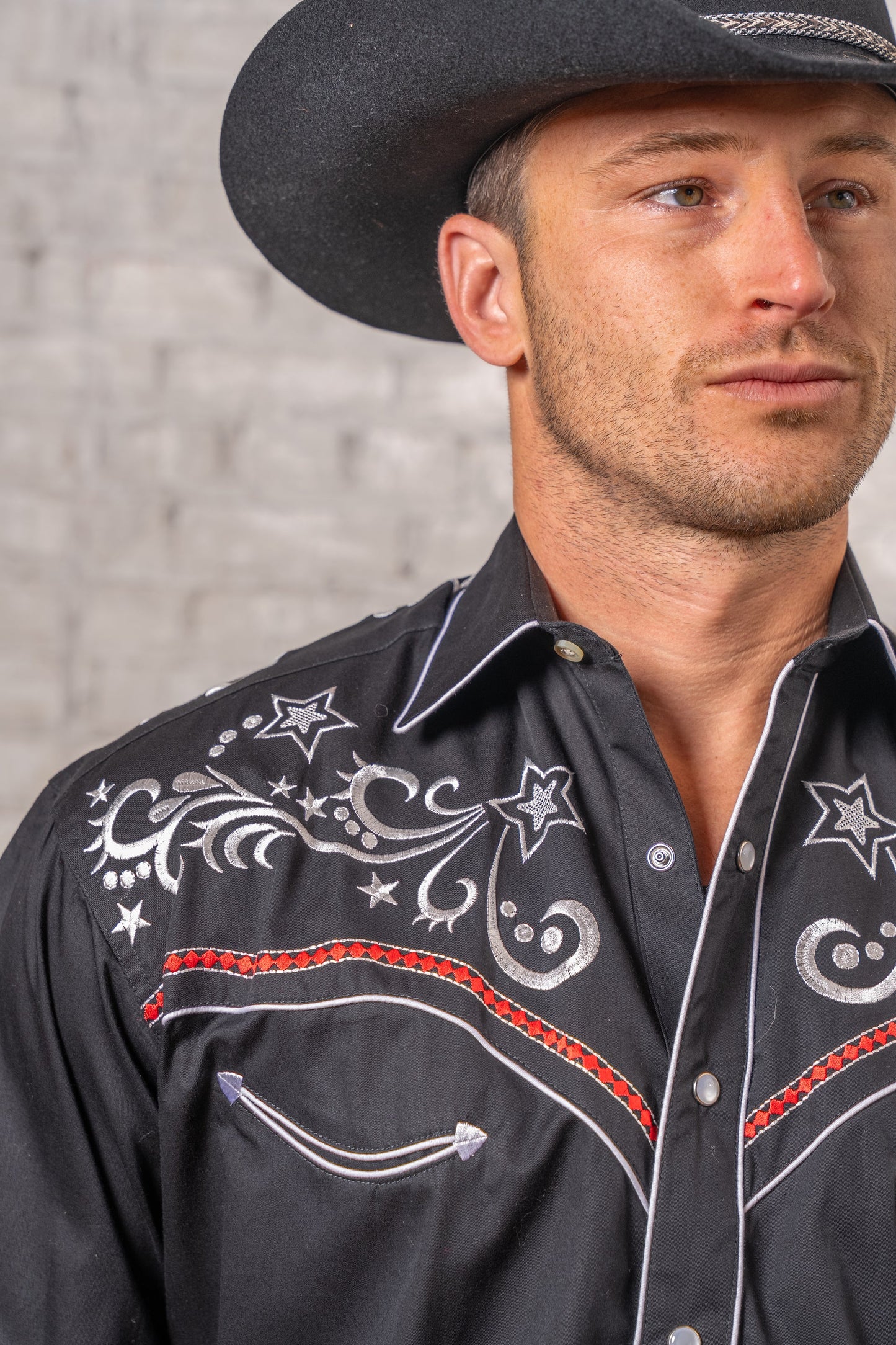 Westernskjorta Vintage Black Stars & Scrolls Embroidered Rockmount Ranch Wear