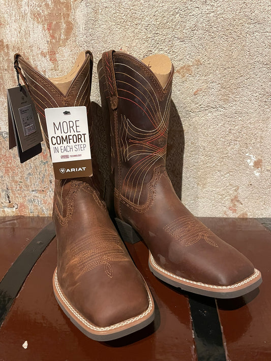 Ariat Sort Wide Square Toe Distressed Brown