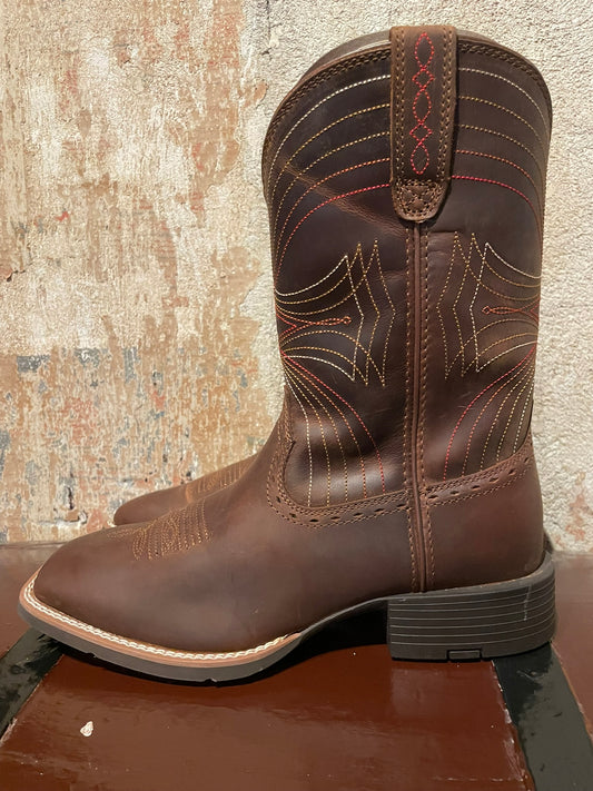 Ariat Sort Wide Square Toe Distressed Brown