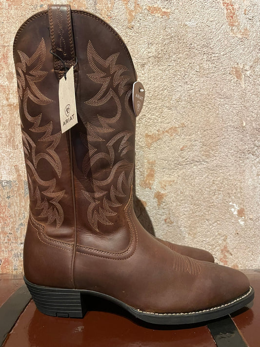 Ariat Heritage Western Round Toe Distressed Brown