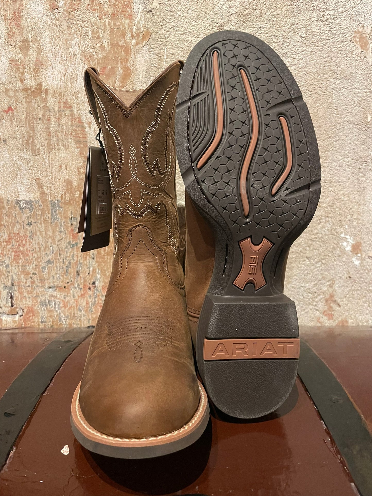 Ariat Sport Stratten Round Toe Distressed Brown