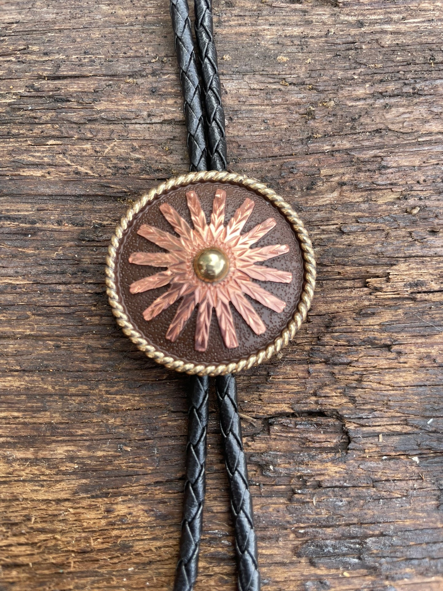 Bolotie Spur Copper